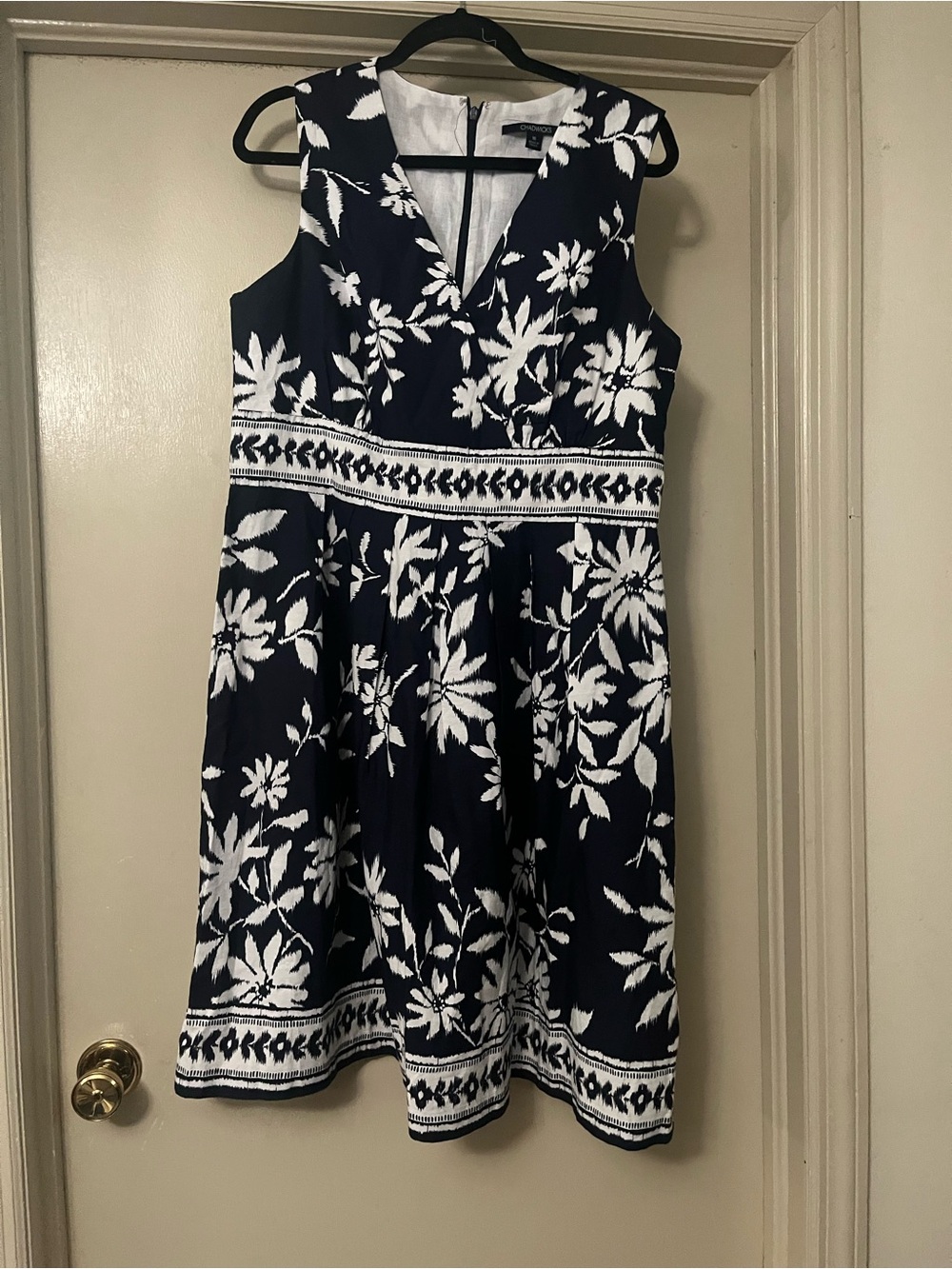 Chadwicks Navy and White Floral Sleeveless Midi Dress
